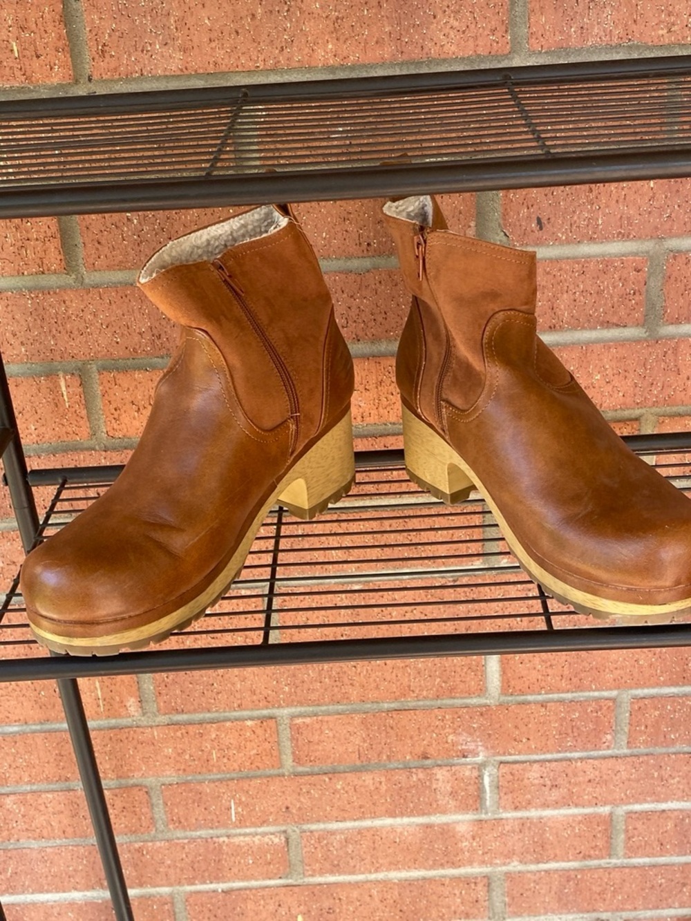 Women's Brown Leather Ankle Boots - Cozy Lined Chelsea Style